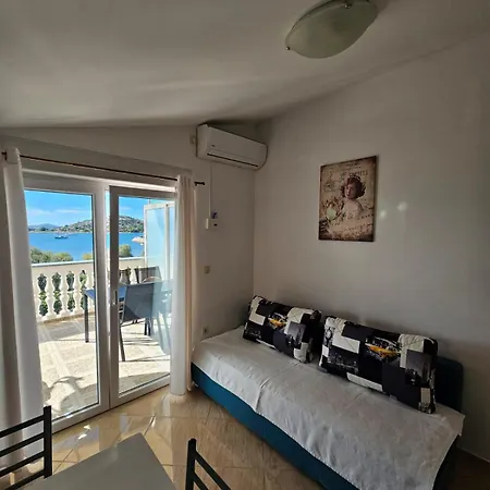 Olga Apartment *